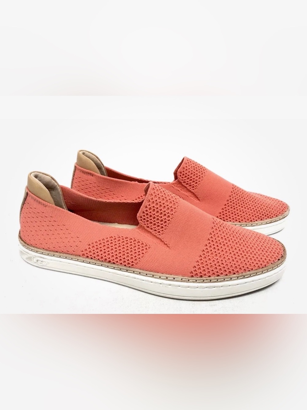 UGG Women's Sammy Slip-Ons Knit Sneakers Vibrant Coral 1016756 Casual Size 8.5